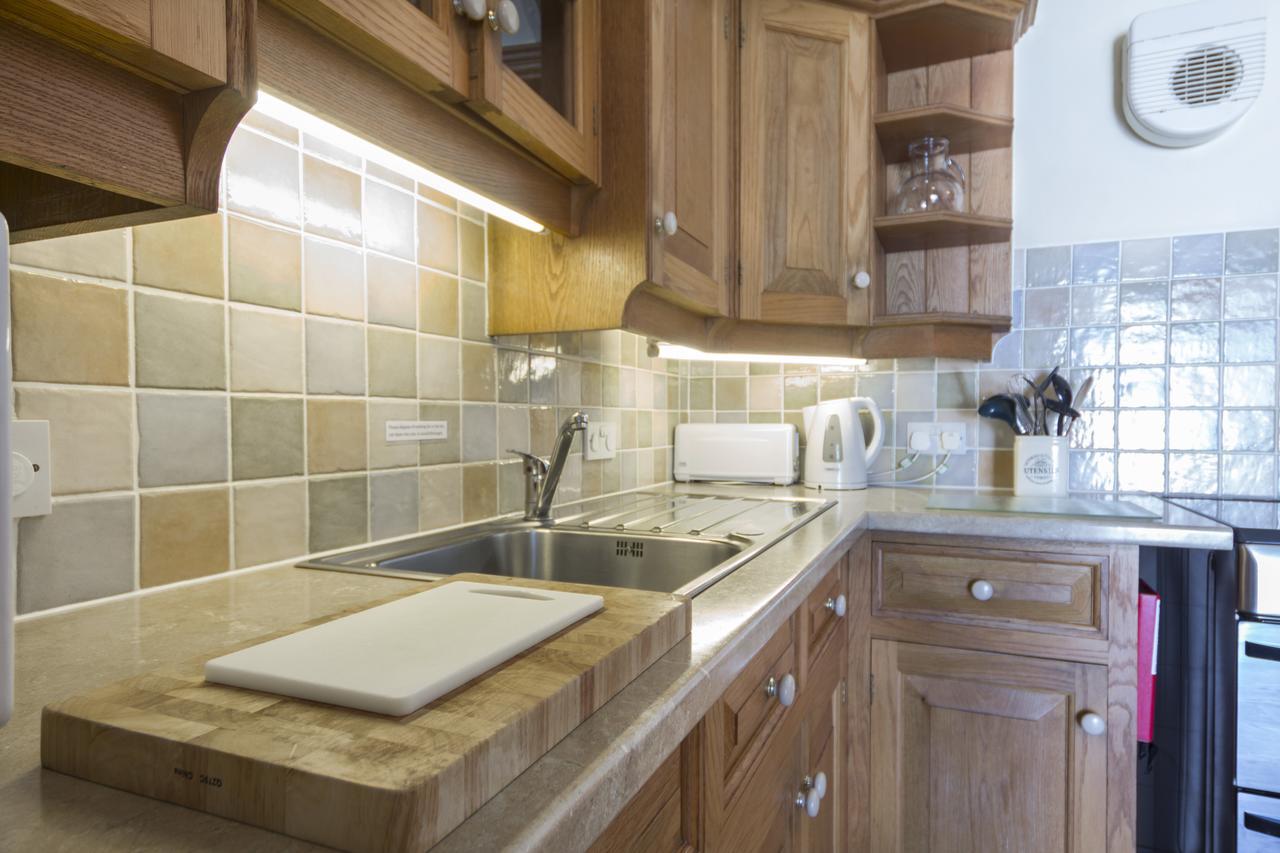 Three Gates Farm Holiday Cottages Huntsham 외부 사진