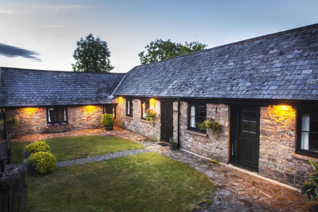 Three Gates Farm Holiday Cottages Huntsham 외부 사진