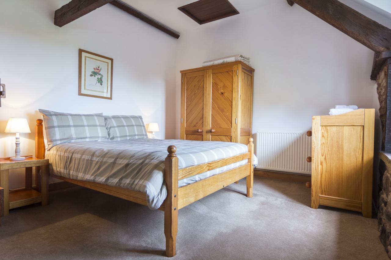 Three Gates Farm Holiday Cottages Huntsham 외부 사진