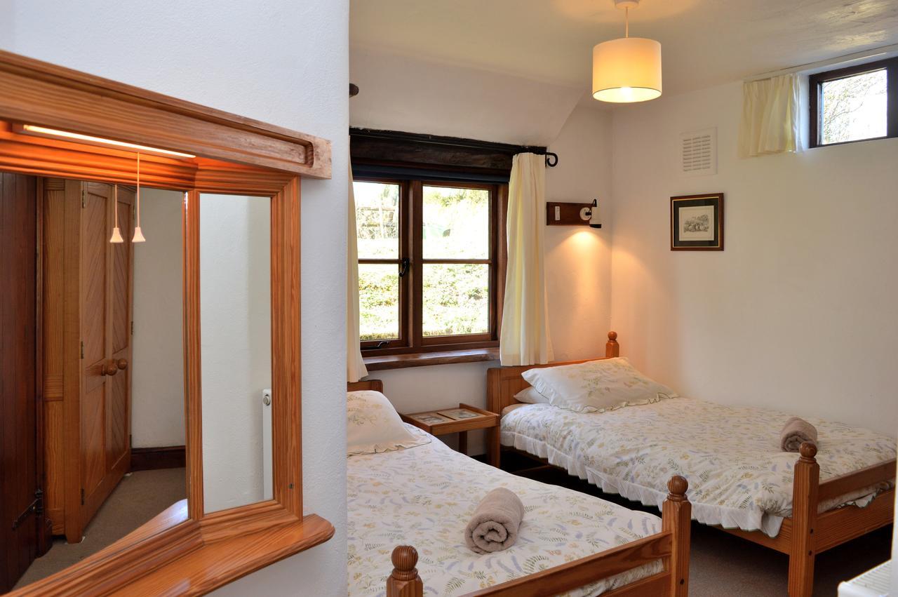 Three Gates Farm Holiday Cottages Huntsham 외부 사진